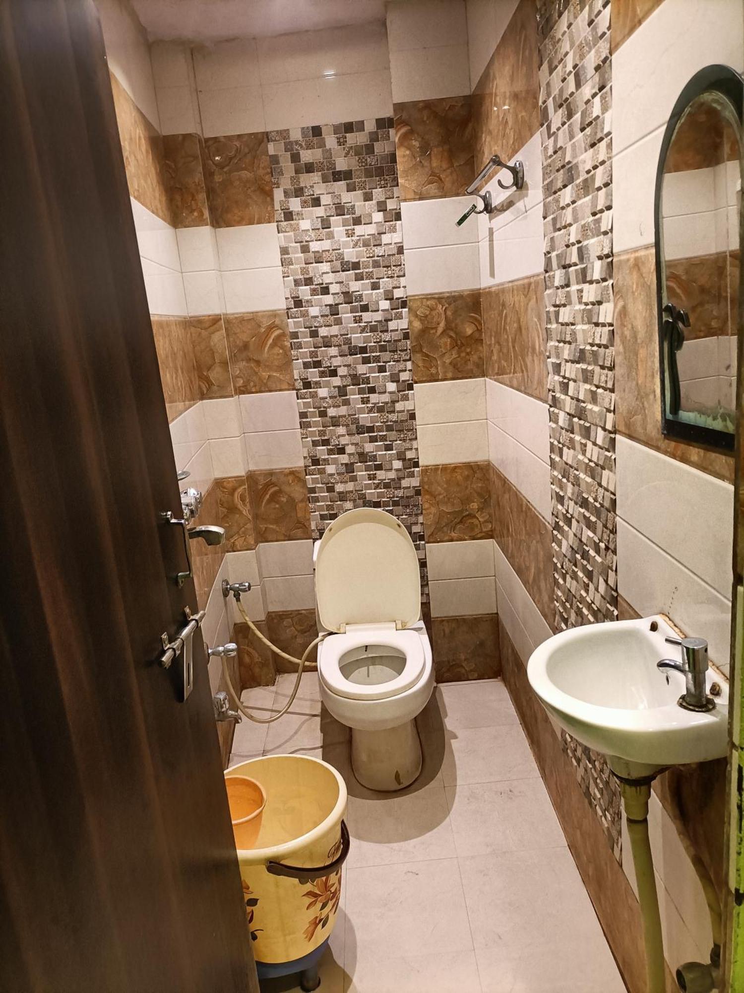 Hotel Picasso Varanasi Prime Location Экстерьер фото