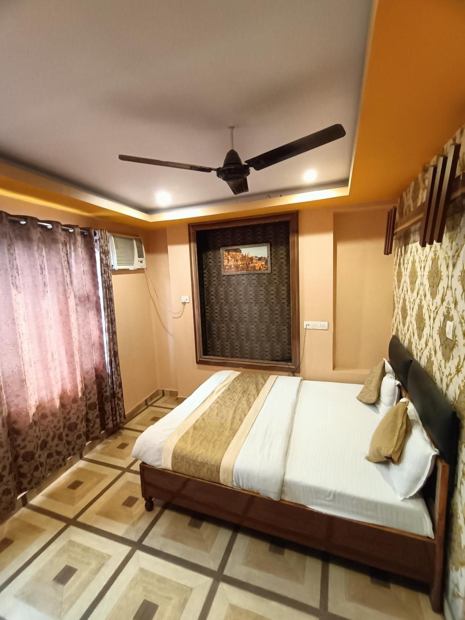 Hotel Picasso Varanasi Prime Location Экстерьер фото