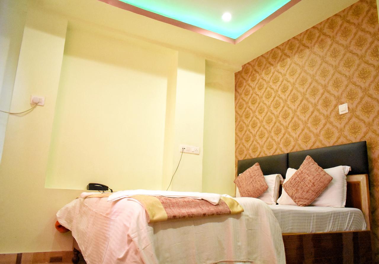 Hotel Picasso Varanasi Prime Location Экстерьер фото